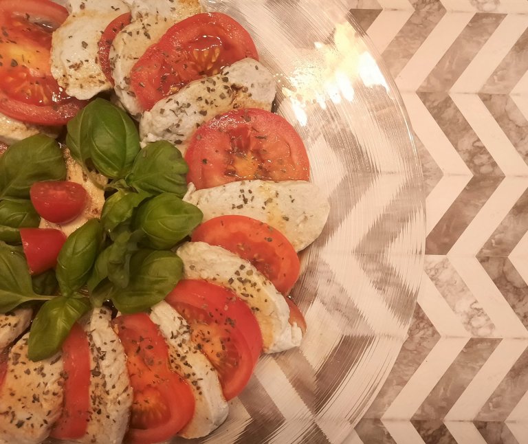 tomate mozzarella salat