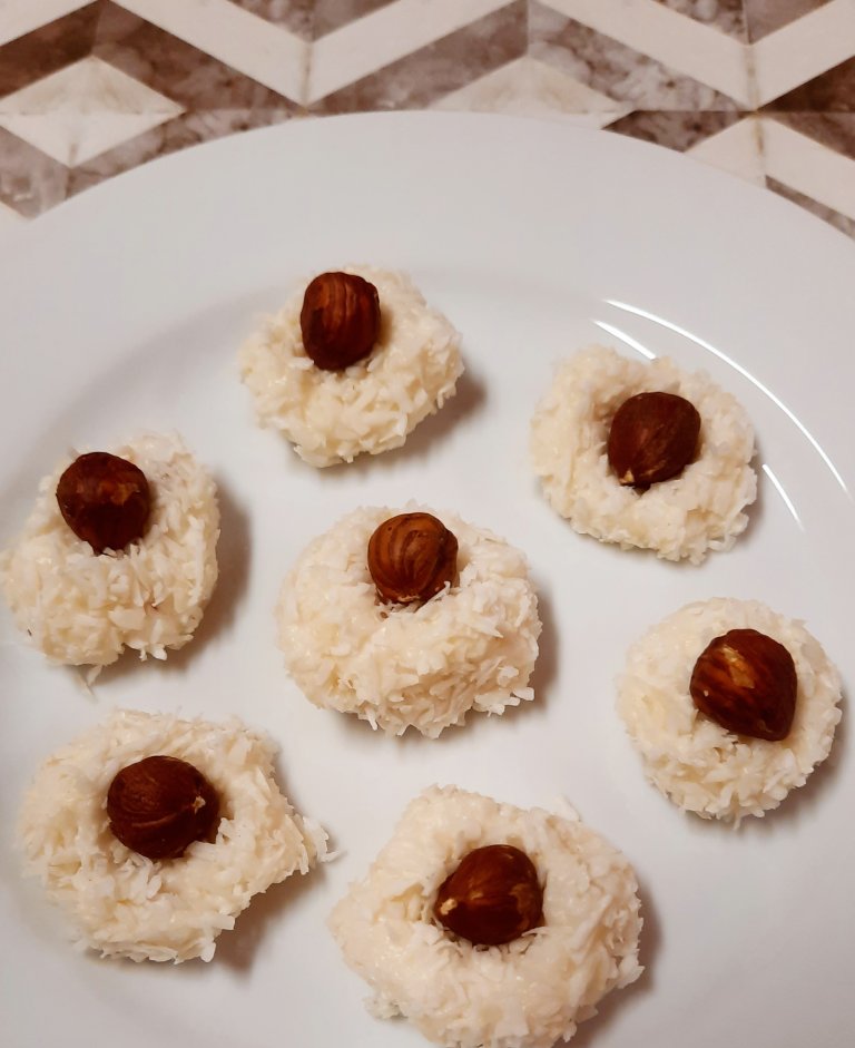 rohköstliche Kokosmakronen